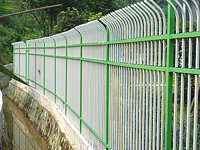 河道鋅鋼護(hù)欄